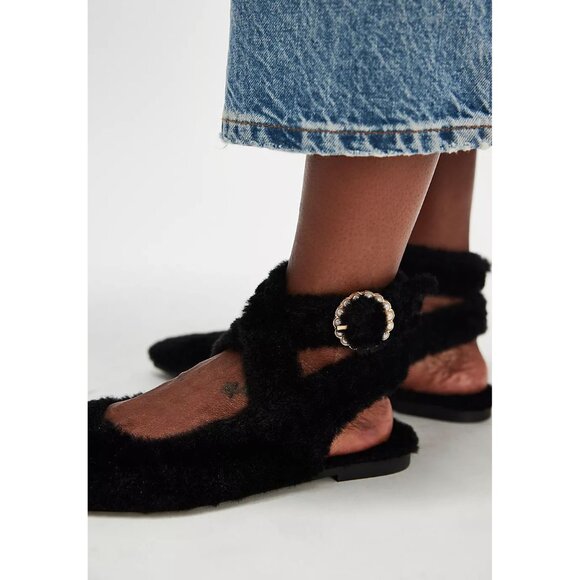🎉LAST CHANCE🎉 FREE PEOPLE Faux Shearling Parisa Pointed Flat / Black Shearling - Picture 2 of 11